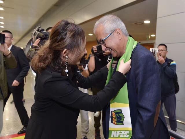 在线播放观看av
